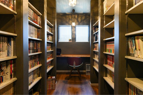 趣味の部屋としてもリモートワークとしても使える書斎