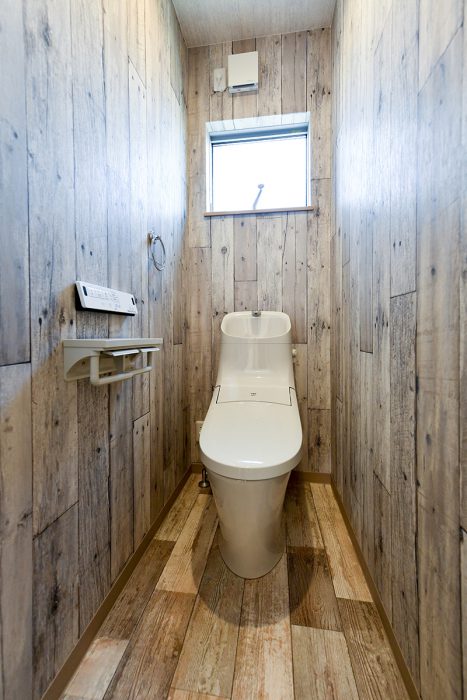 2階トイレ｜京都・滋賀の注文住宅 天然木の家