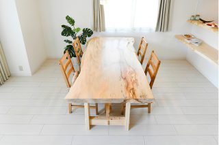 天然木のテーブル｜京都・滋賀の注文住宅 天然木の家