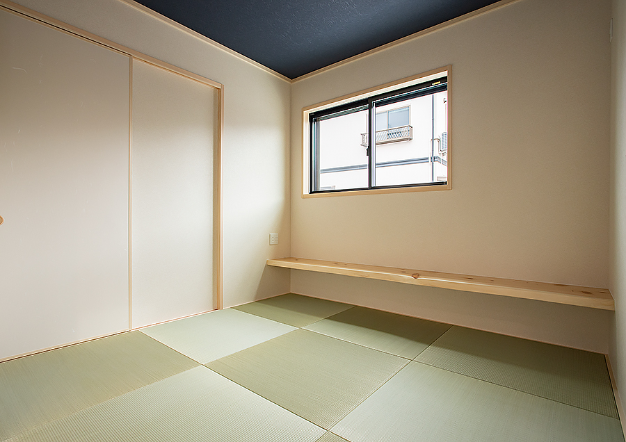 和室には天然木一枚板のカウンターを設置｜京都・滋賀の注文住宅 天然木の家