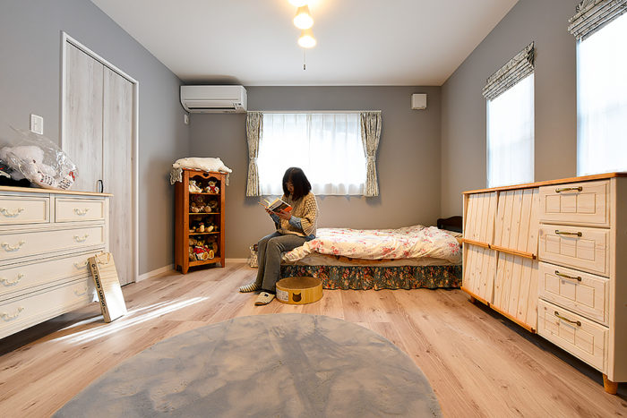 プライベート空間は優しい雰囲気｜京都・滋賀の注文住宅 天然木の家