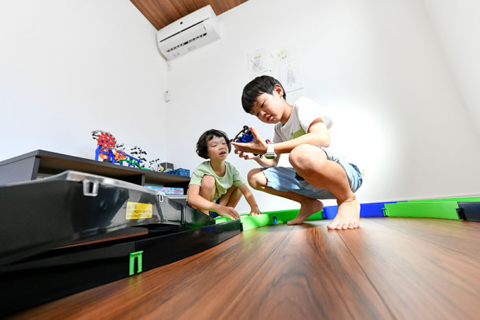 広々と遊べる子ども部屋｜京都・滋賀の注文住宅 天然木の家