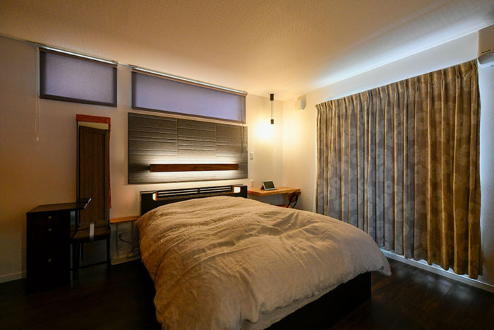 主寝室も間接照明でムーディーに｜京都・大阪・滋賀の注文住宅 天然木の家