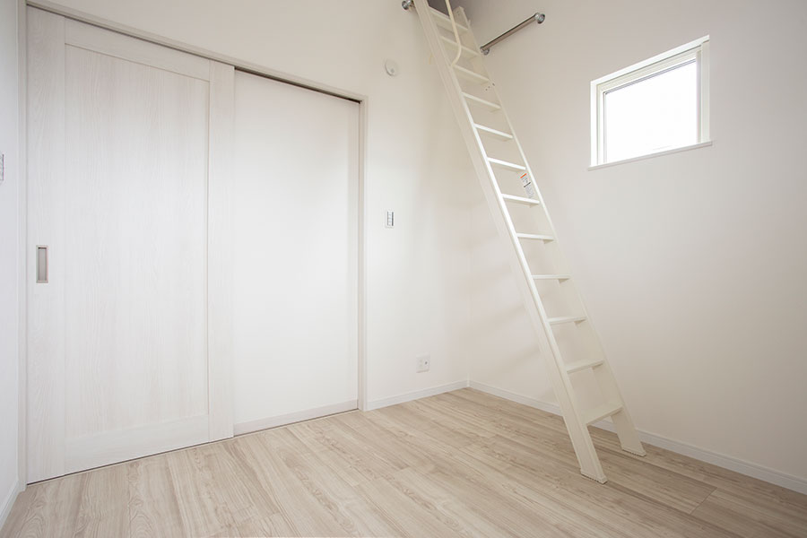 2階の居室はロフトでスペースを確保｜京都・滋賀の注文住宅 天然木の家