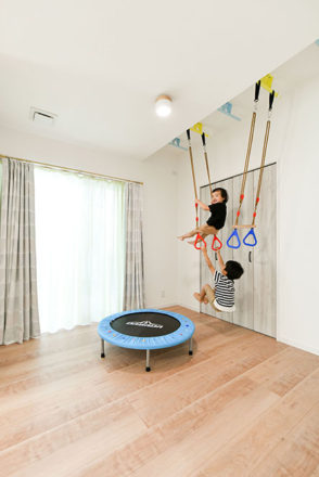 子どもが思いっきり遊べる子ども部屋｜京都・大阪・滋賀の注文住宅 天然木の家