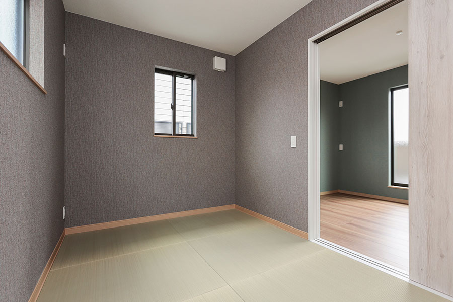 2階の居室はドアで繋げてそれぞれつなげても個室としても使用できる｜京都・大阪・滋賀の注文住宅 天然木の家
