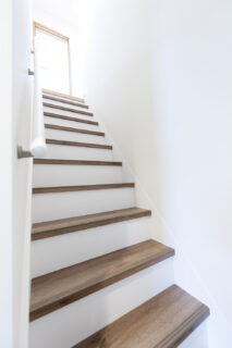 リノベーション後階段